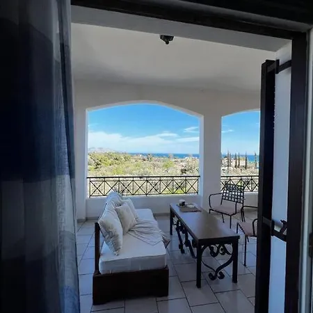 Apartment διαμέρισμα με θέα στην πετροθάλασσα, Petrothalassa Sea View Kinetta (Argolis)